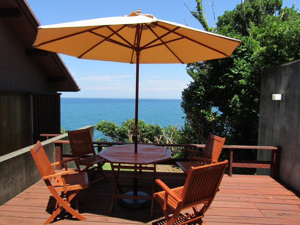 Umitsubaki Hayama Hotel Asaragi Екстериор снимка