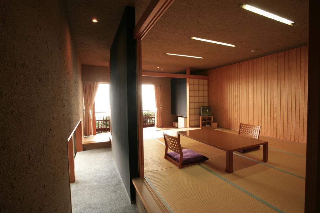 Umitsubaki Hayama Hotel Asaragi Екстериор снимка
